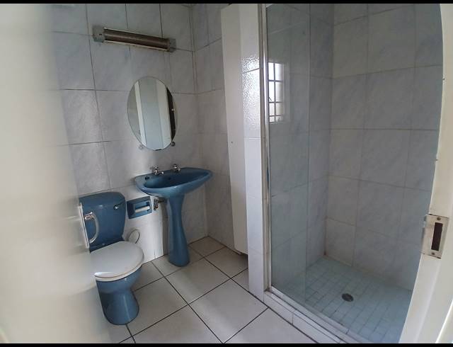 4 BEDROOM HOUSE FOR SALE IN PARKHILL GARDENS